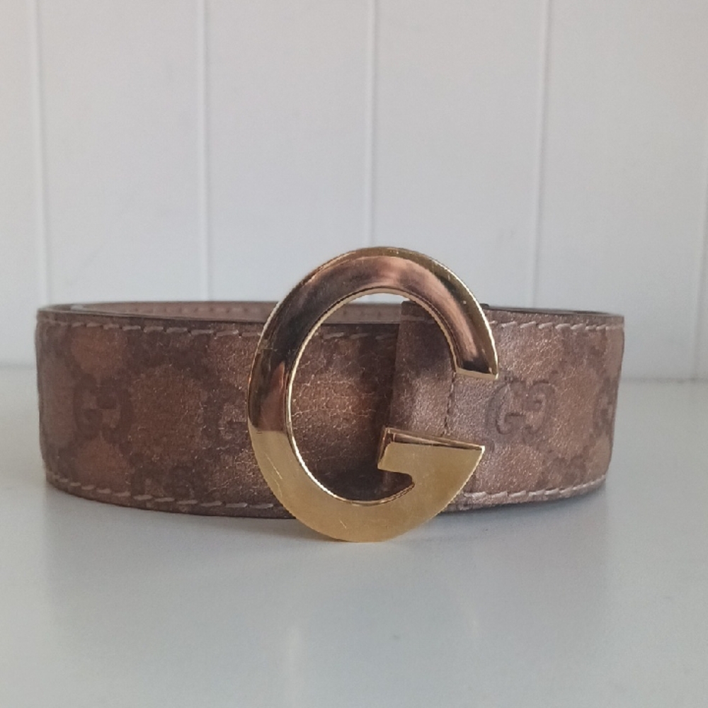 Gucci Brown Logo Leather with Gold G Buckle Belt.